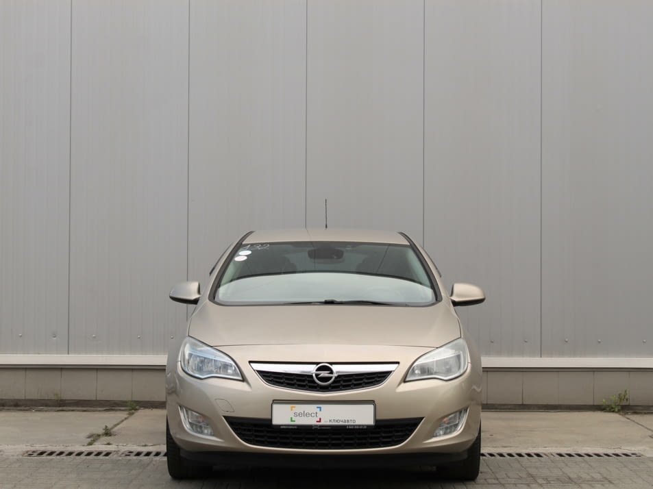 kupit b u avto v avtosalone klyuchavto avtomobili s probegom